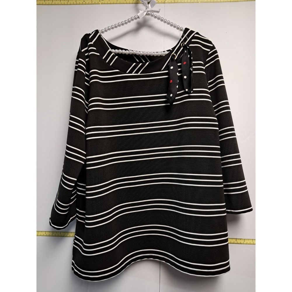 Womens Liz Claiborne‎ Black And White Career Top. 3/4 Sleeve. Size XXL